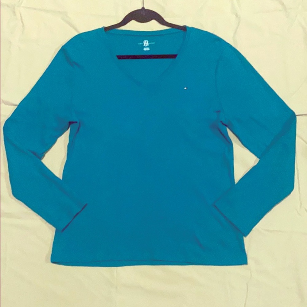 Tommy Hilfiger long sleeve sweater
